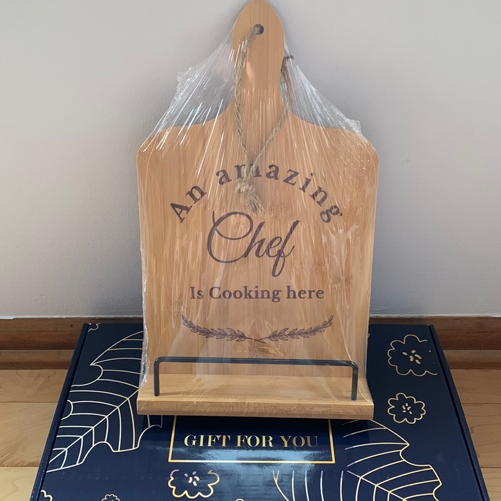 Cookbook/tablet stand
